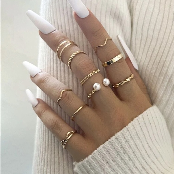 JEWELRY MYSTERY BOX! ❤️ - Picture 5 of 12